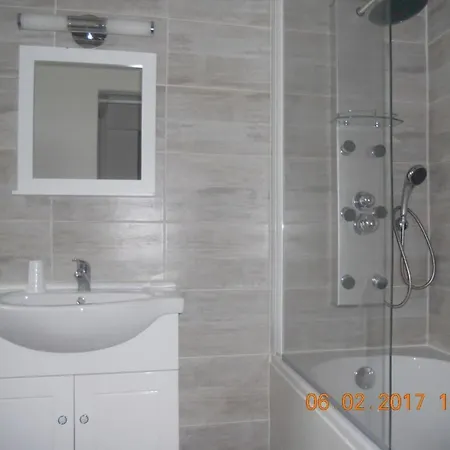 Maison A 200m De La Pirou